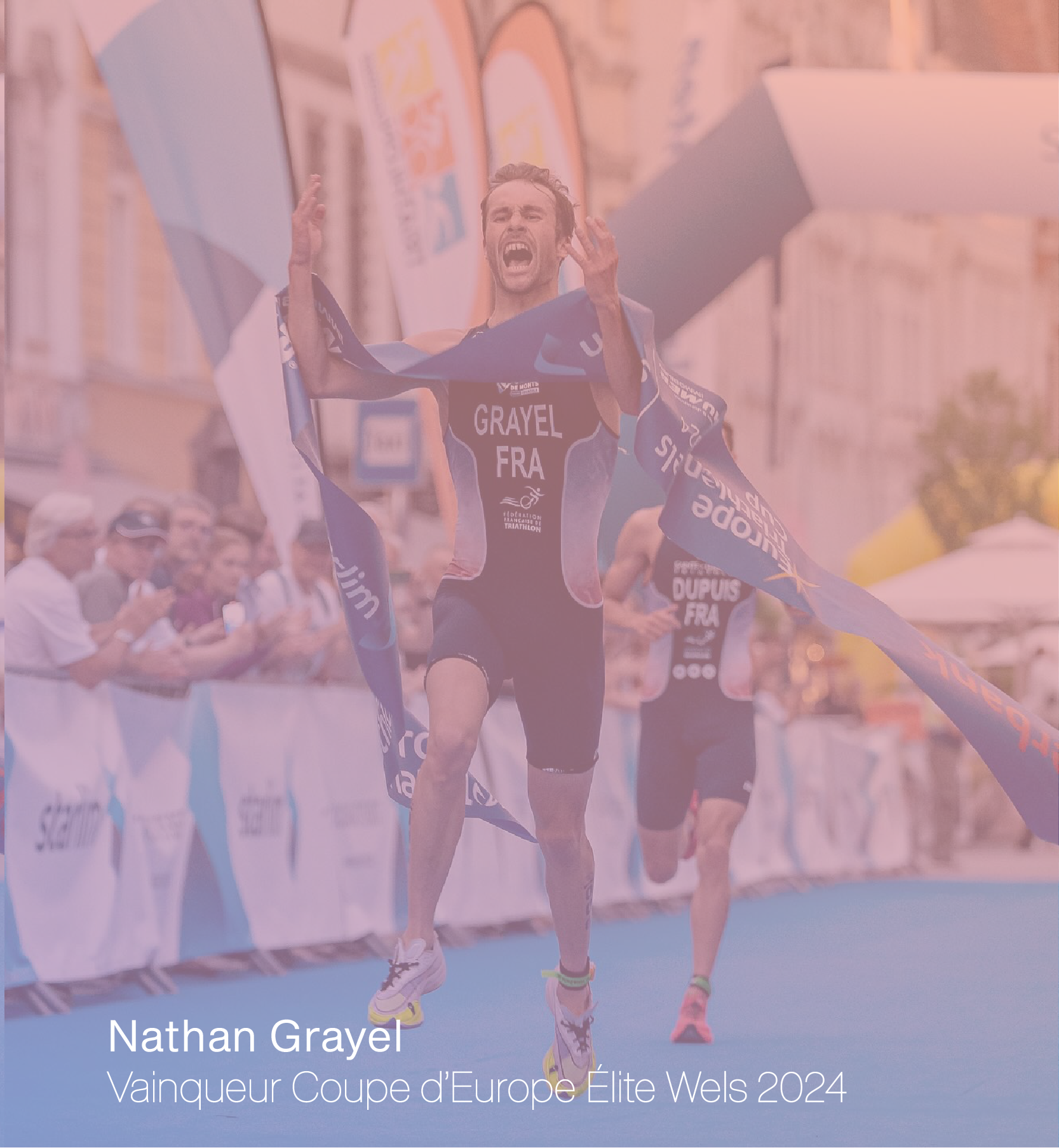 Nathan Gravel franchissant la ligne d'arrivée en première position de la coupe d'Europe de Wels en 2024.